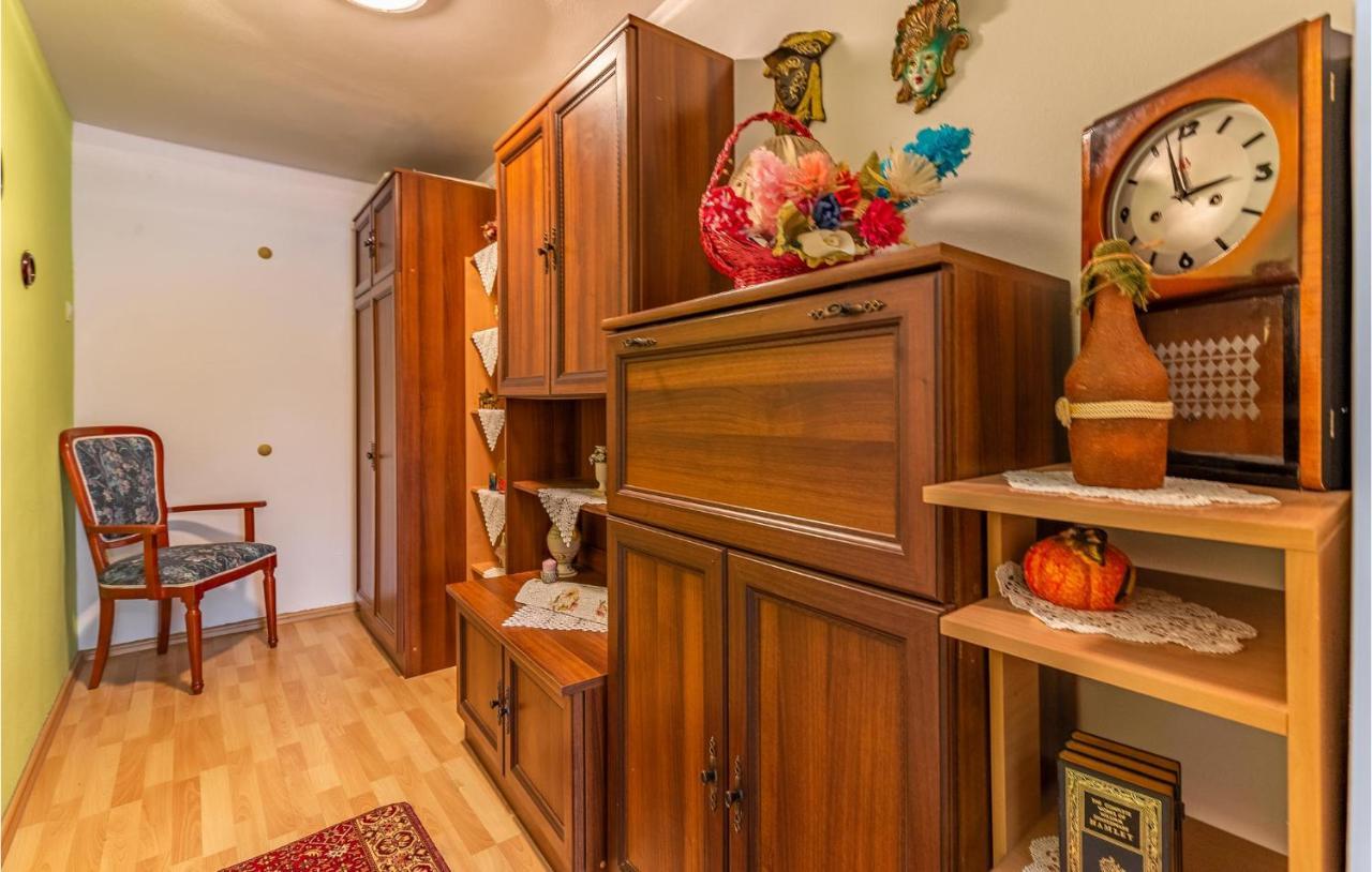 Nice Apartment In Premantura With Wifi Bagian luar foto